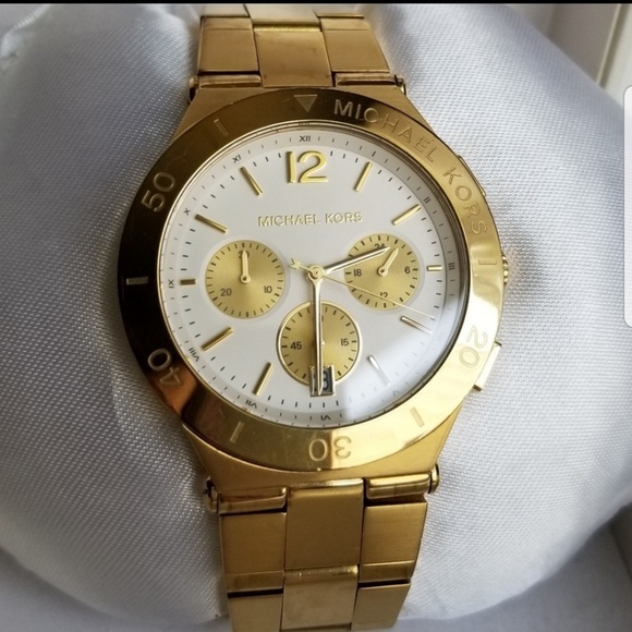 Michael Kors Accessories - Gorgeous MICHAEL KORS Watch